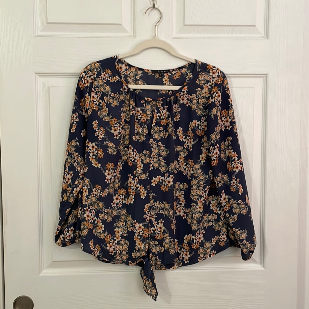 West Kei | Casiya Tie Front Blouse | M | Navy